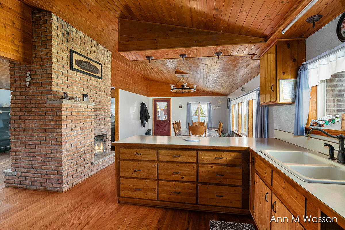 5911 East Butler Road Dowling, MI 49050 - Photo 11 of 54 IMG_1010