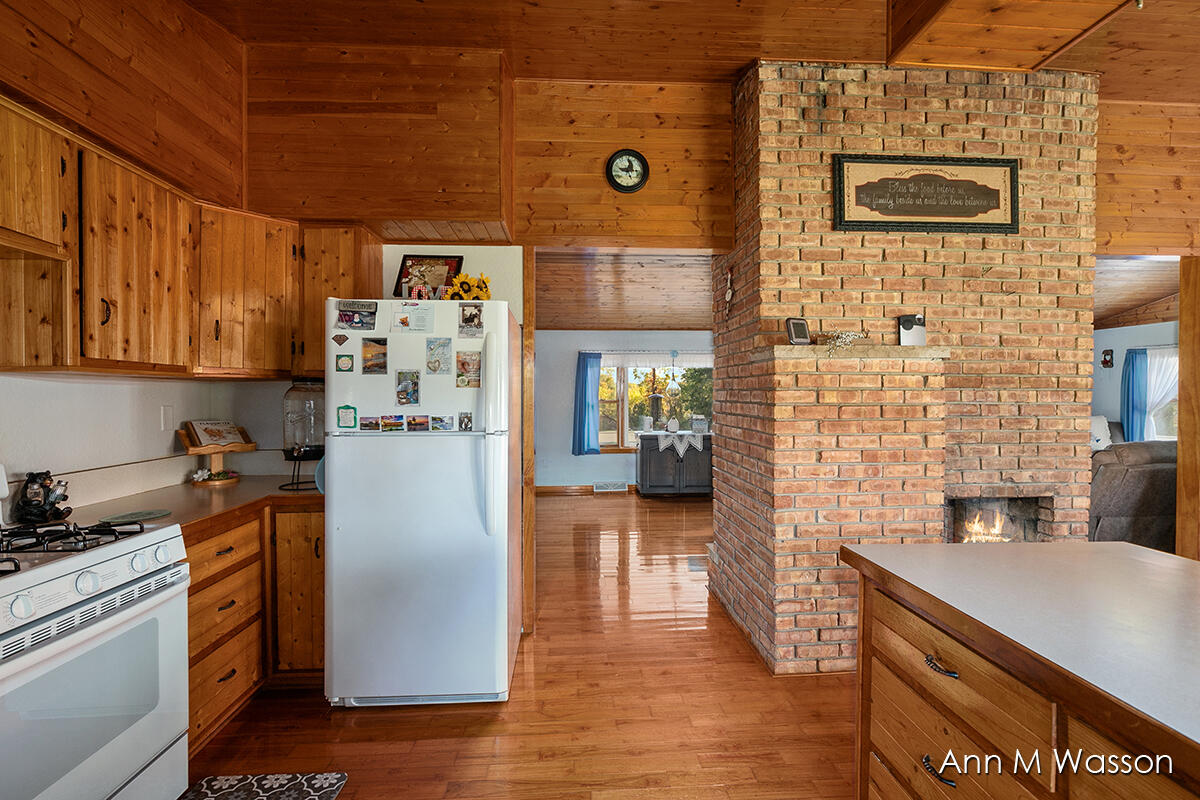 5911 East Butler Road Dowling, MI 49050 - Photo 12 of 54 IMG_1011