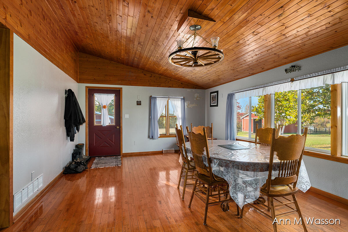 5911 East Butler Road Dowling, MI 49050 - Photo 15 of 54 IMG_1014