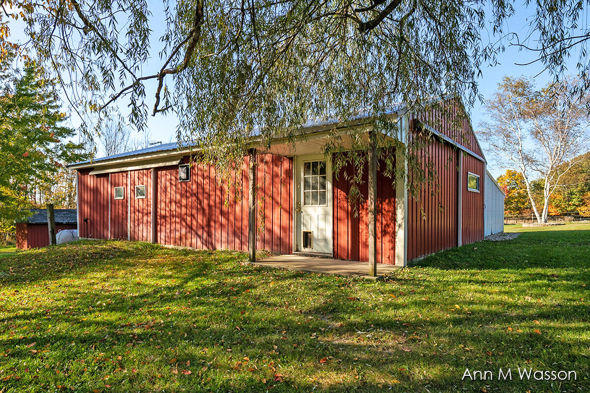 5911 East Butler Road Dowling, MI 49050 - Photo 29 of 54 IMG_1028
