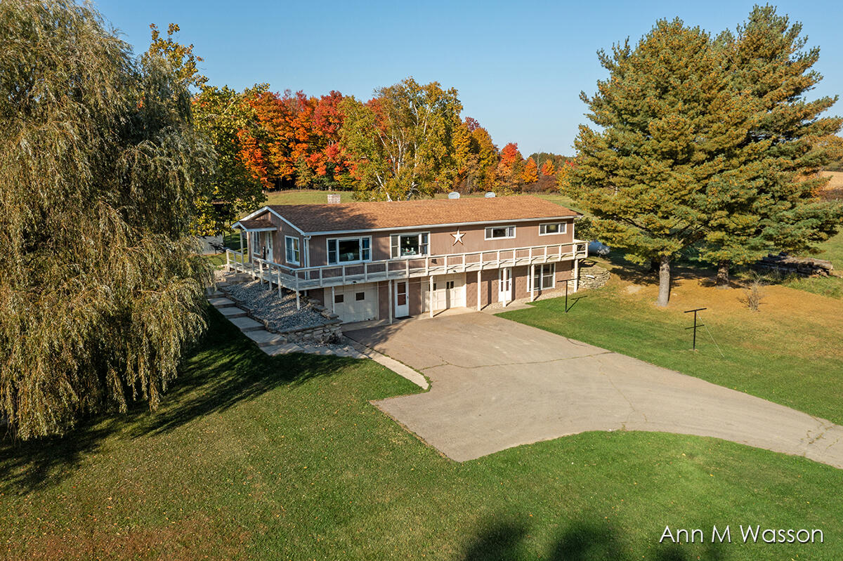 5911 East Butler Road Dowling, MI 49050 - Photo 43 of 54 IMG_1042