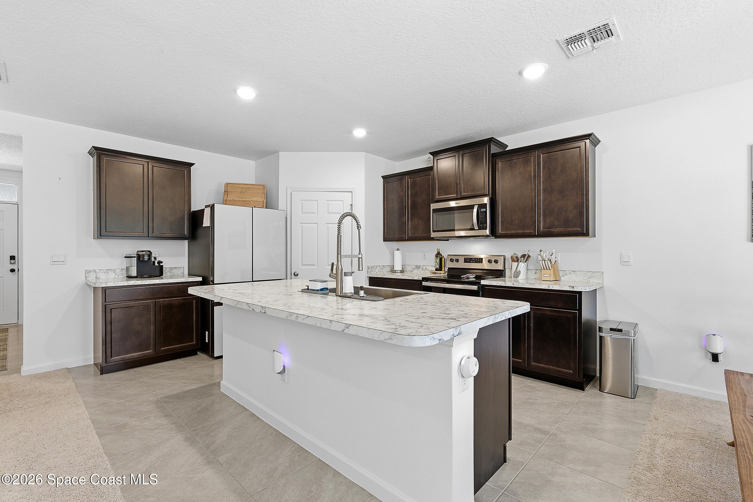 4872 Talbot Boulevard Cocoa, FL 32926 - Photo 13 of 69 Entertainer's Kitchen