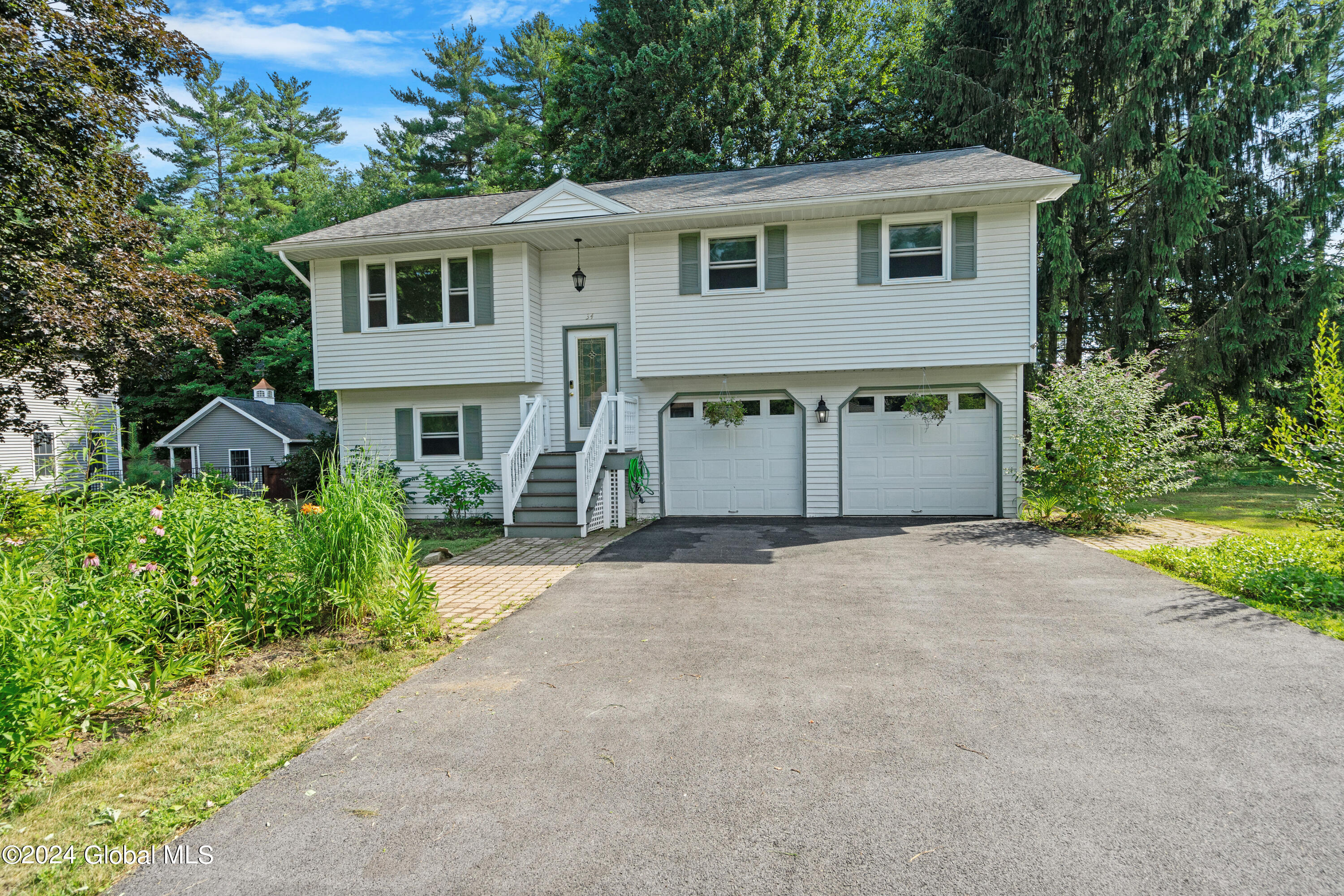 34 Pennyroyal Road Malta, NY 12020 - Photo 1 of 59 front