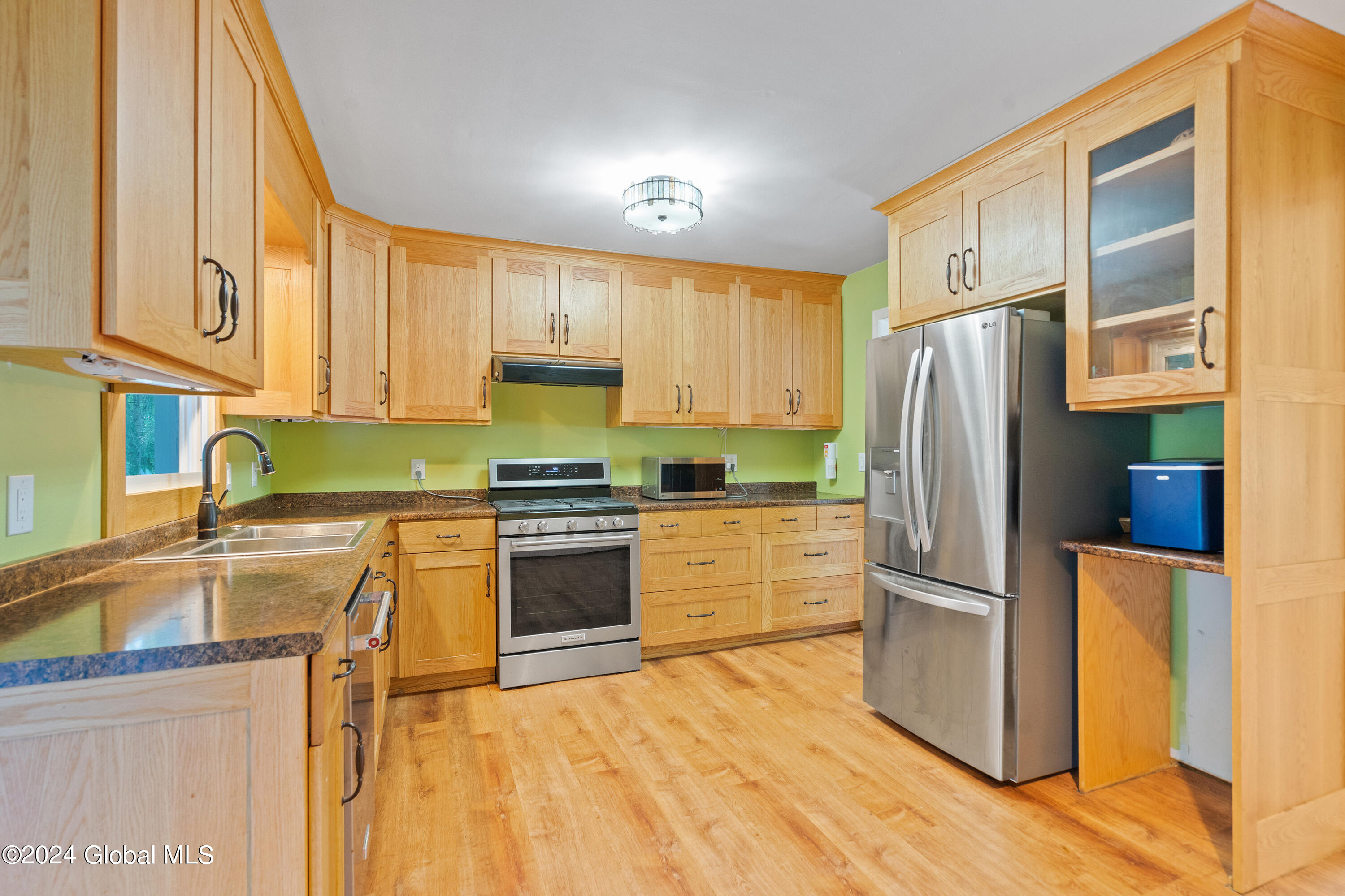 34 Pennyroyal Road Malta, NY 12020 - Photo 8 of 59 17-print-34-malta-ave
