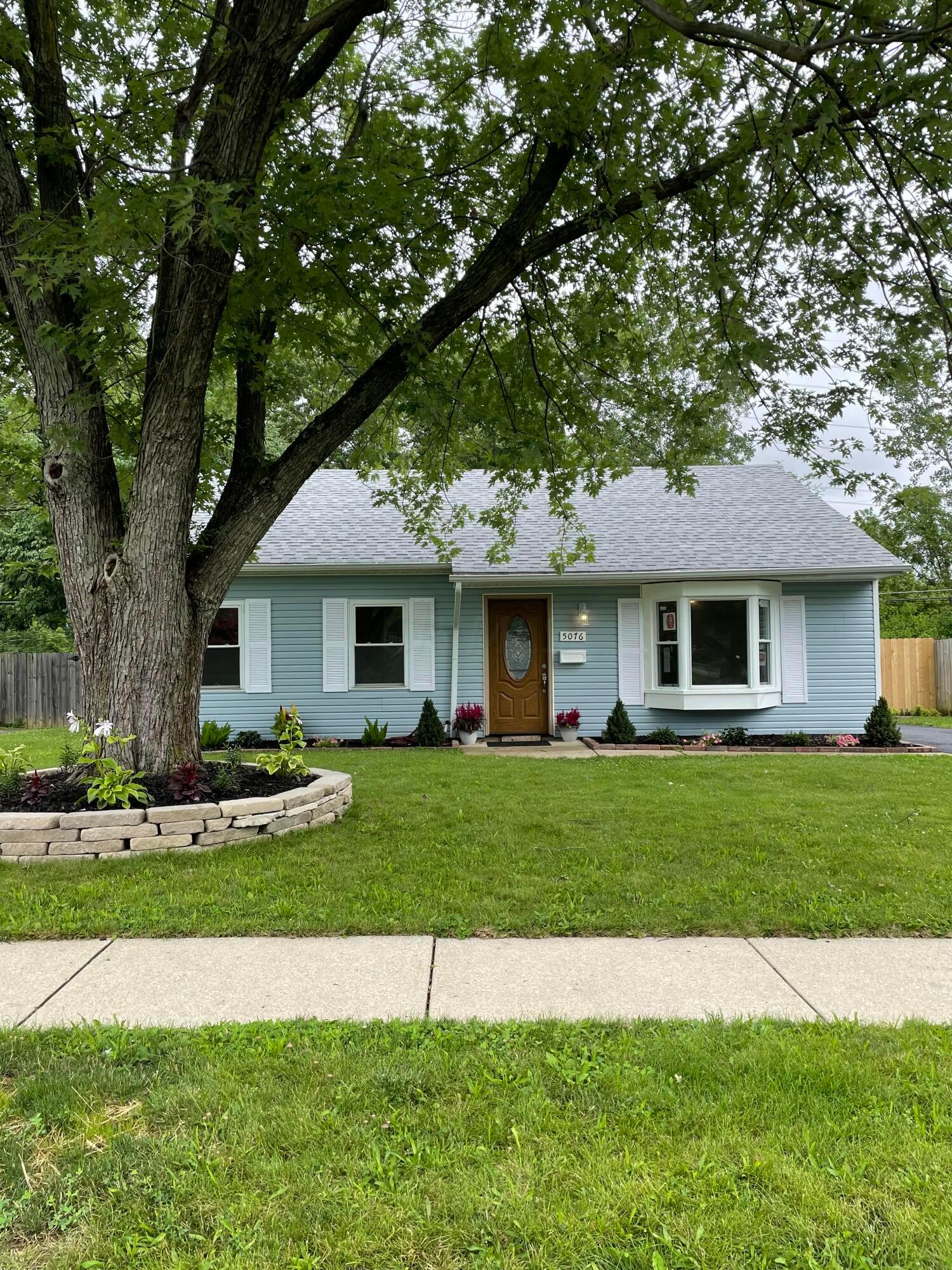 5076 Drivemere Road, Hilliard, OH 43026 Compass