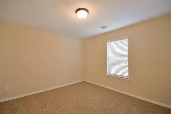 $2,200 | 3615 Kennington Court, Huffman, TX 77336
