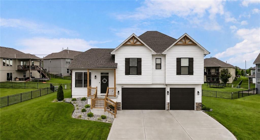 18911 Weaver St Spring Hill Spring Hill, KS 66083 - Photo 1 of 47
