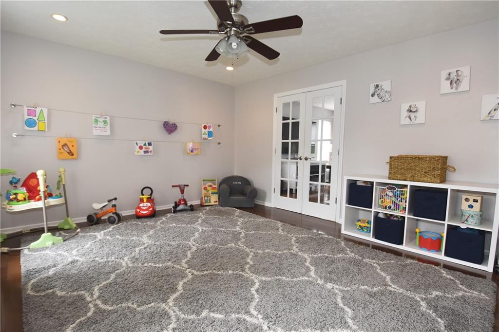 475 Hickory Grade Road Bridgeville, PA 15017 - Photo 2 of 14 Gallery Image 2