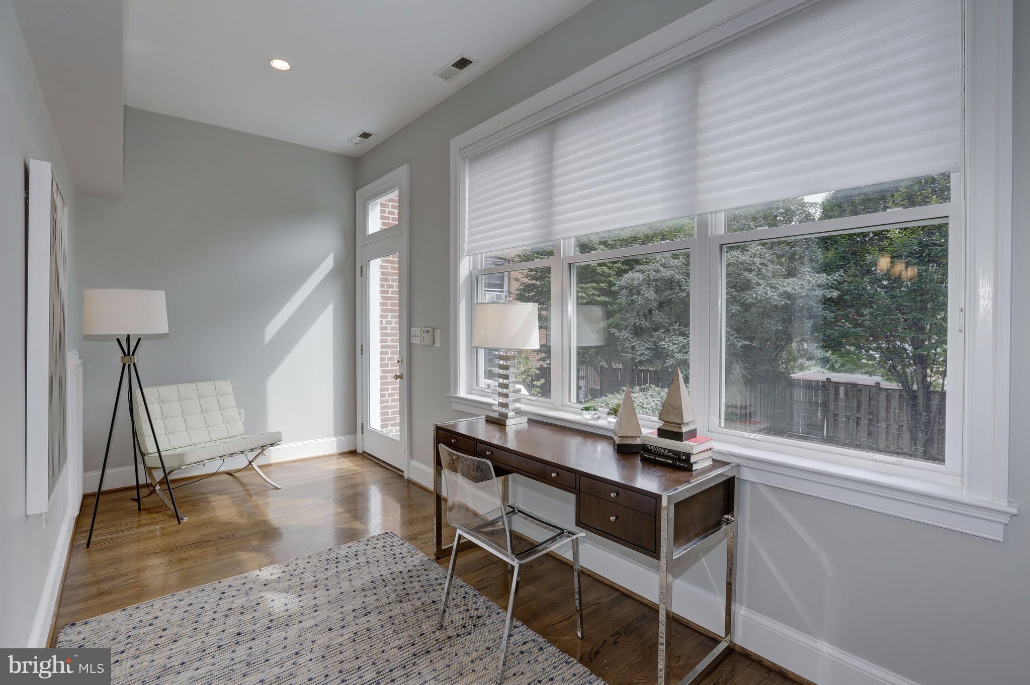 1822 Kalorama Road Northwest Washington, DC 20009 - Photo 16 of 30 Sunroom