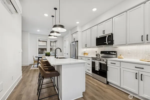 $794,900 | 1192 Waterfall Way Southeast, Unit 1803, North Bend, WA 98045