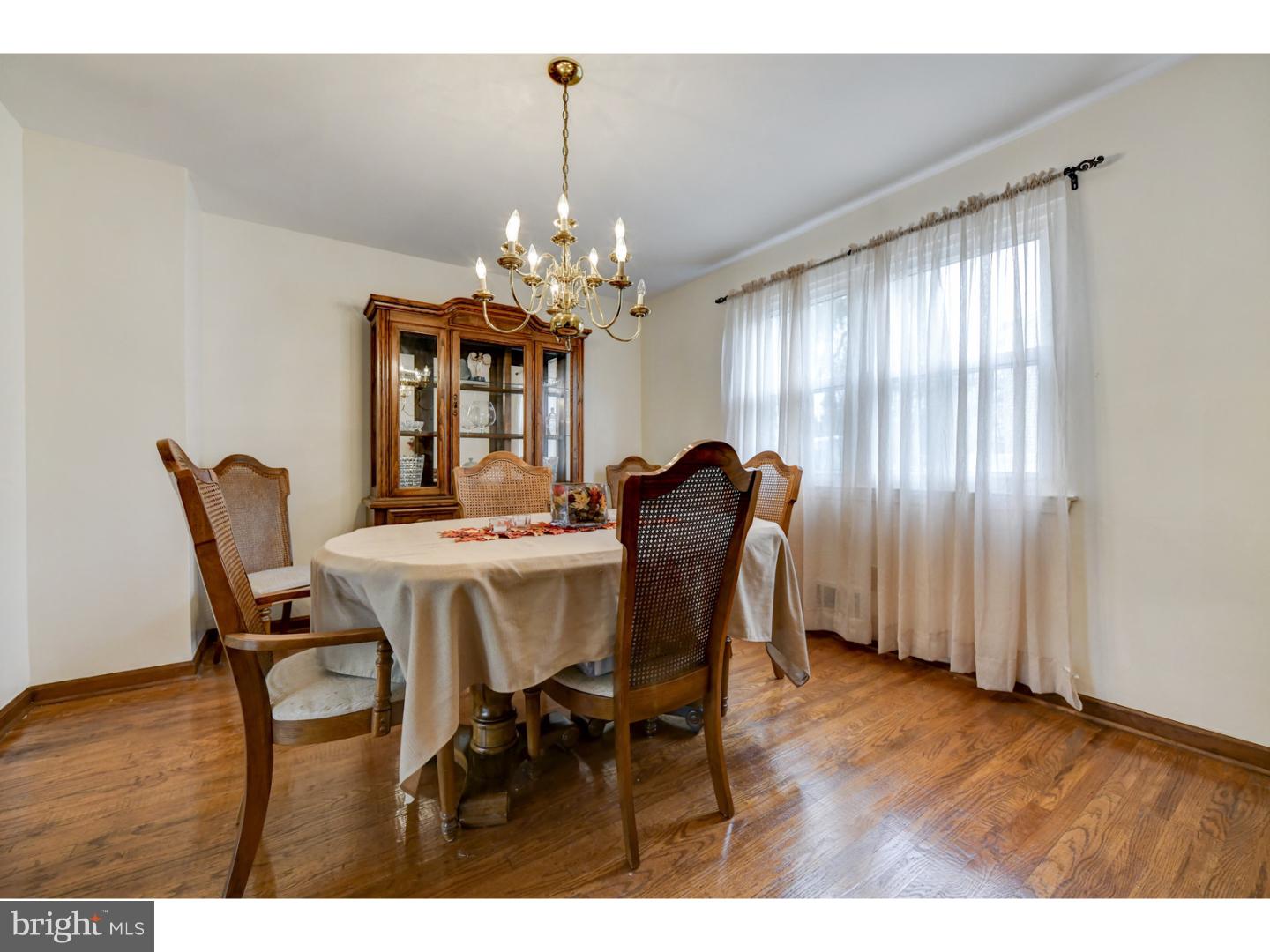 100 Woodbridge Road Evesham, NJ 08053 - Photo 6 of 24 Dining Room