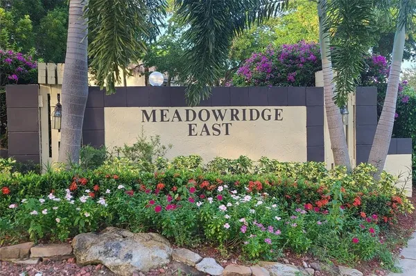 $2,000 | 2051 Southwest 15th Street, Unit 211, Deerfield Beach, FL 33442