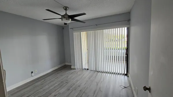 $2,000 | 2051 Southwest 15th Street, Unit 211, Deerfield Beach, FL 33442