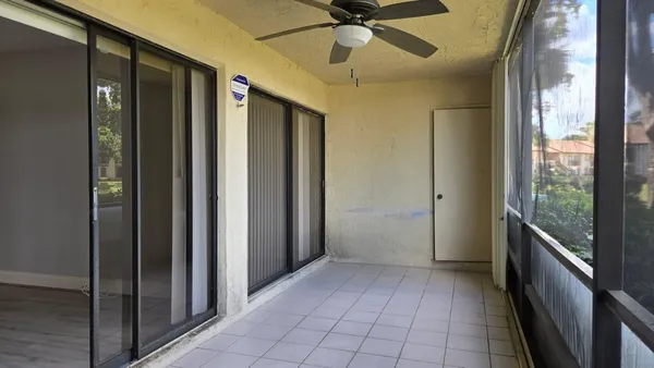 $2,000 | 2051 Southwest 15th Street, Unit 211, Deerfield Beach, FL 33442