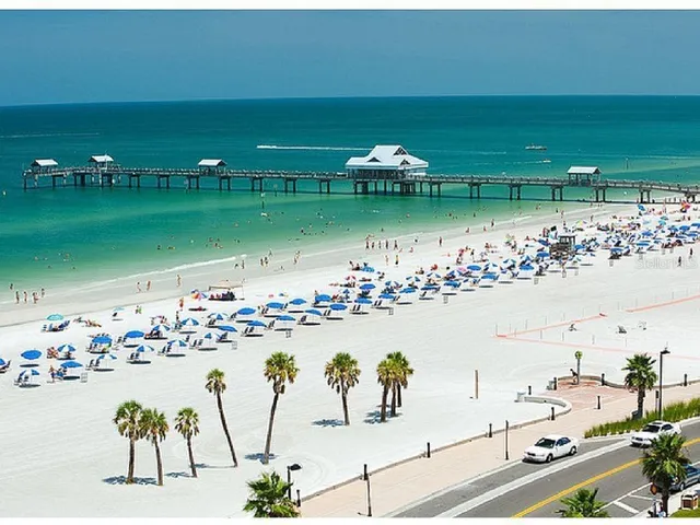 $4,000 | 1230 Gulf Boulevard, Unit 1402, Clearwater Beach, FL 33767