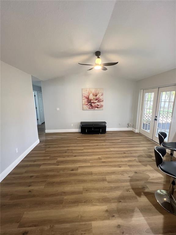 12195 71st Way Largo, FL 33773 - Photo 14 of 31