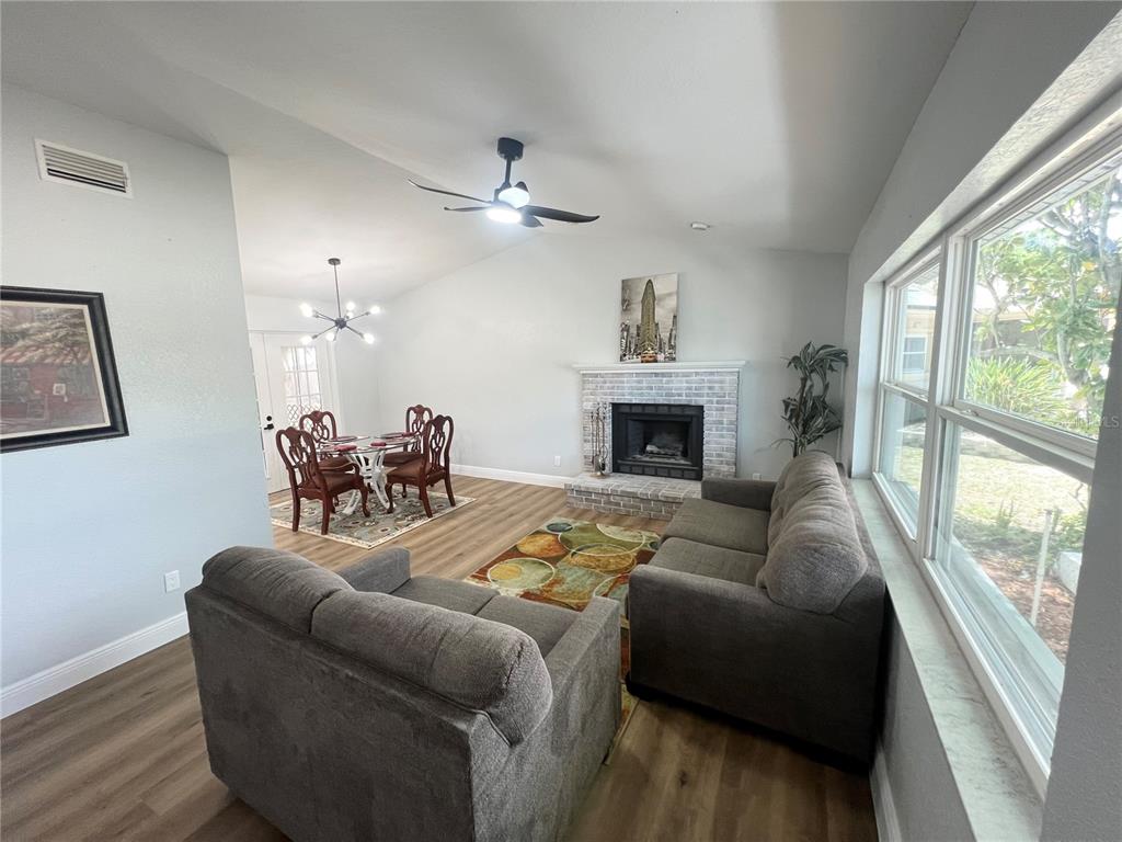 12195 71st Way Largo, FL 33773 - Photo 8 of 31