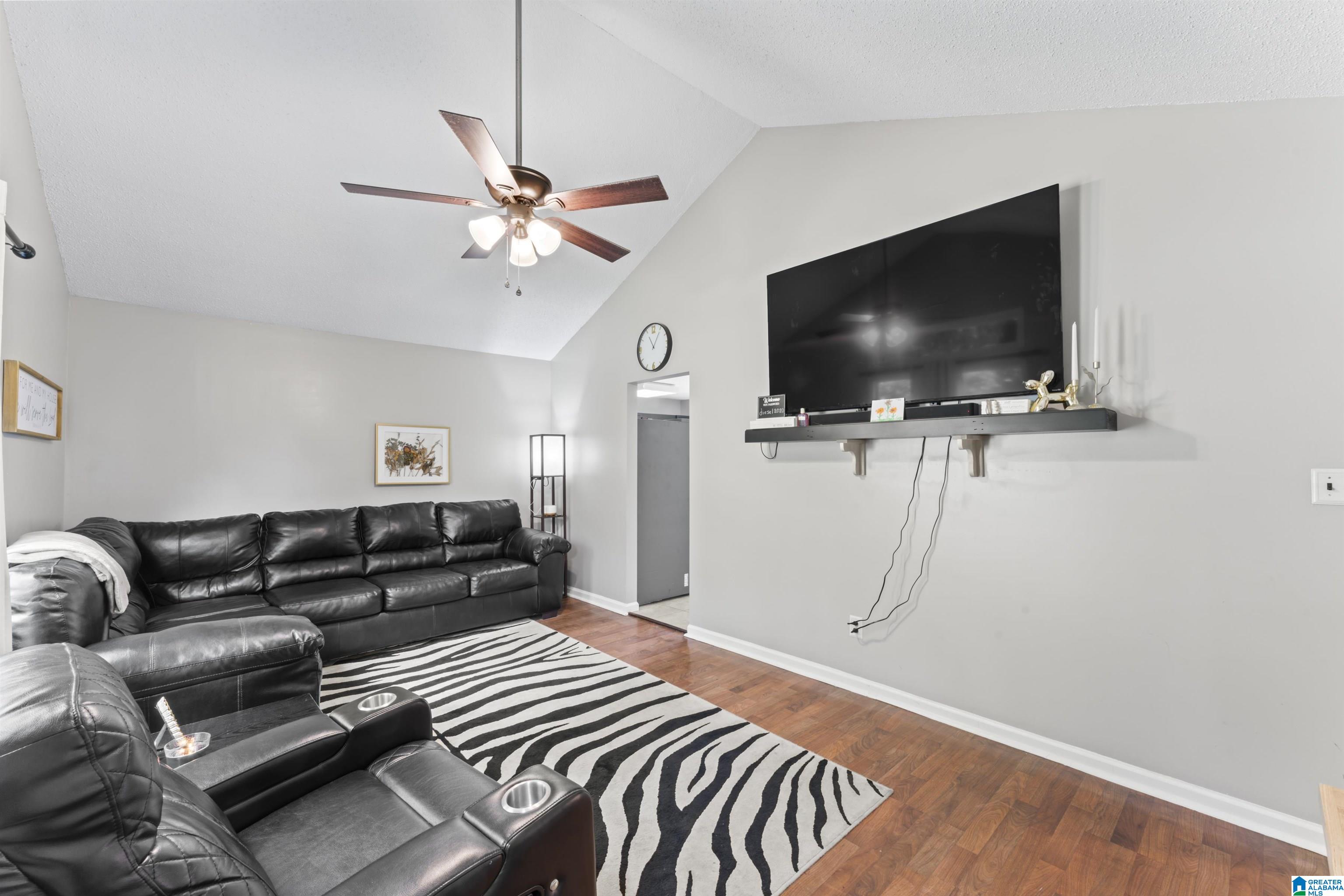 5974 Amber Hills Road Birmingham, AL 35210 - Photo 4 of 29