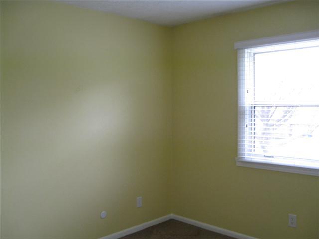 5321 Brer Rabbit Court Greenwood, IN 46143 - Photo 13 of 20 Gallery Image 13
