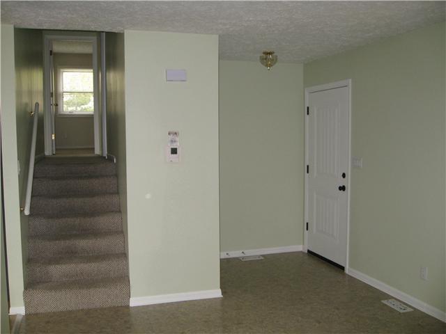 5321 Brer Rabbit Court Greenwood, IN 46143 - Photo 3 of 20 Gallery Image 3