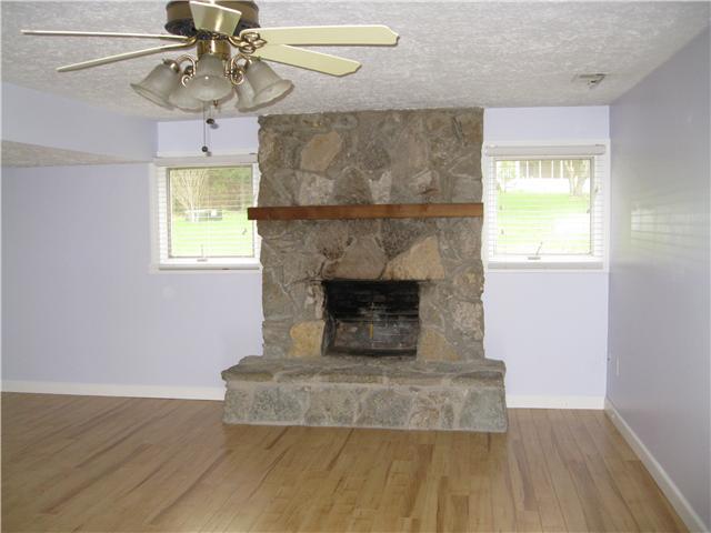 5321 Brer Rabbit Court Greenwood, IN 46143 - Photo 7 of 20 Gallery Image 7