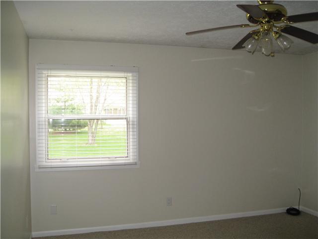 5321 Brer Rabbit Court Greenwood, IN 46143 - Photo 10 of 20 Gallery Image 10