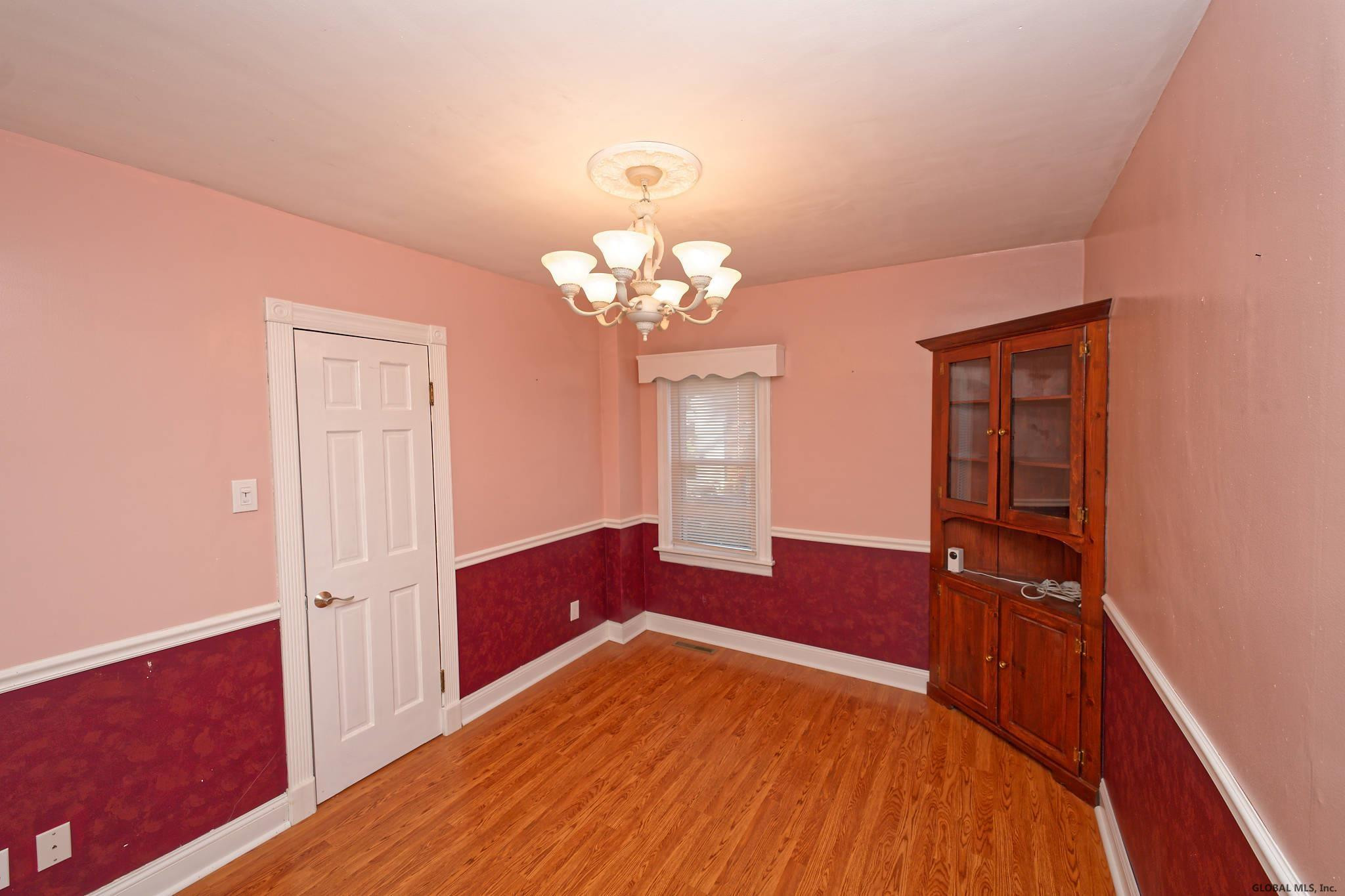 2036 Cardiff Road Rotterdam, NY 12303 - Photo 15 of 31 Photo 15