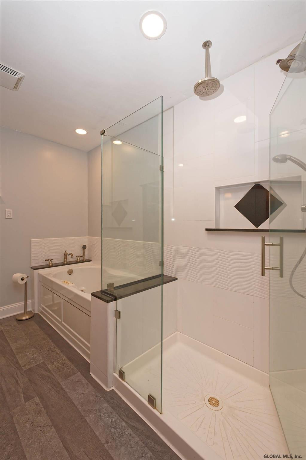 2036 Cardiff Road Rotterdam, NY 12303 - Photo 22 of 31 Photo 22