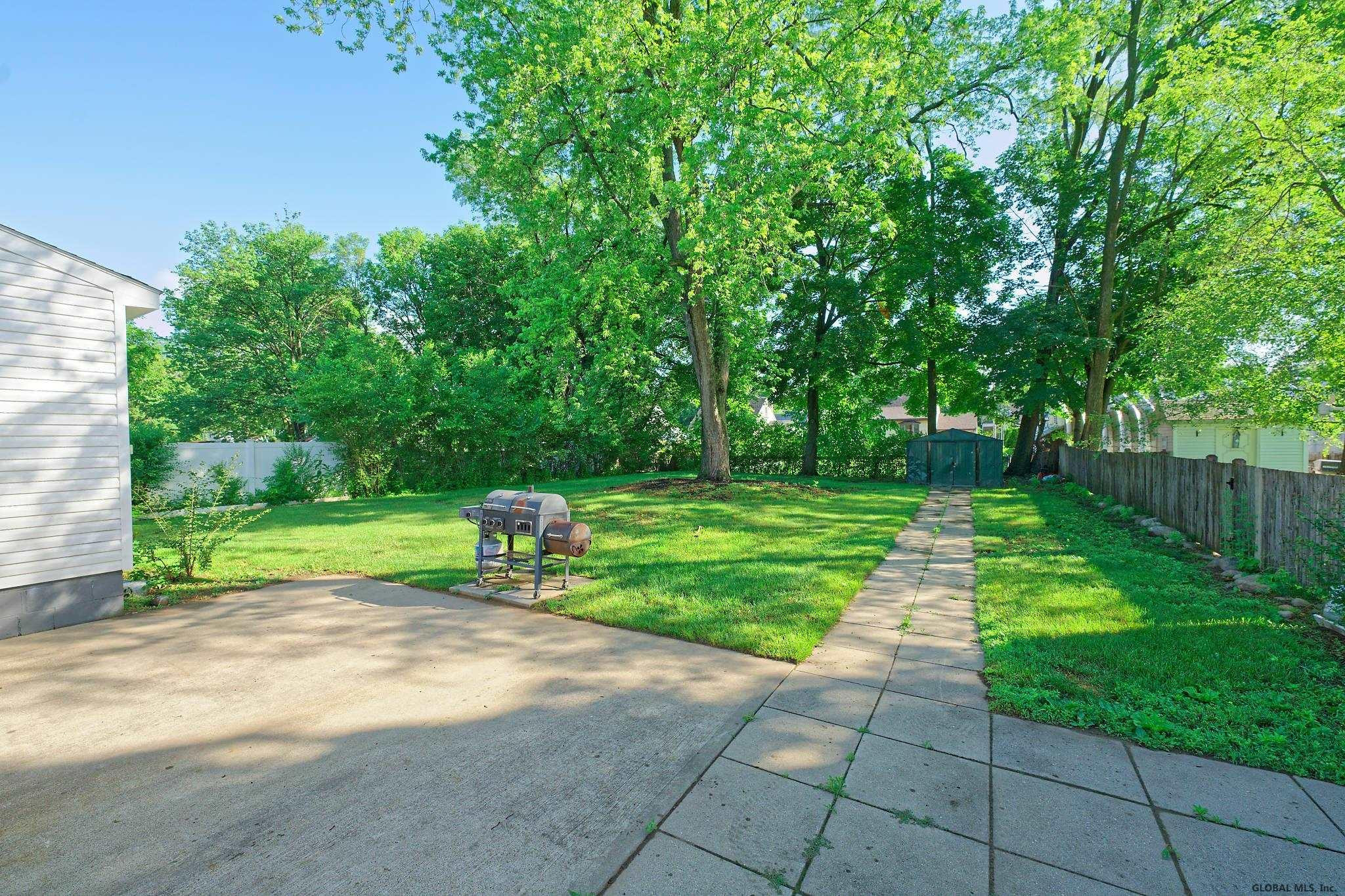 2036 Cardiff Road Rotterdam, NY 12303 - Photo 26 of 31 Photo 26