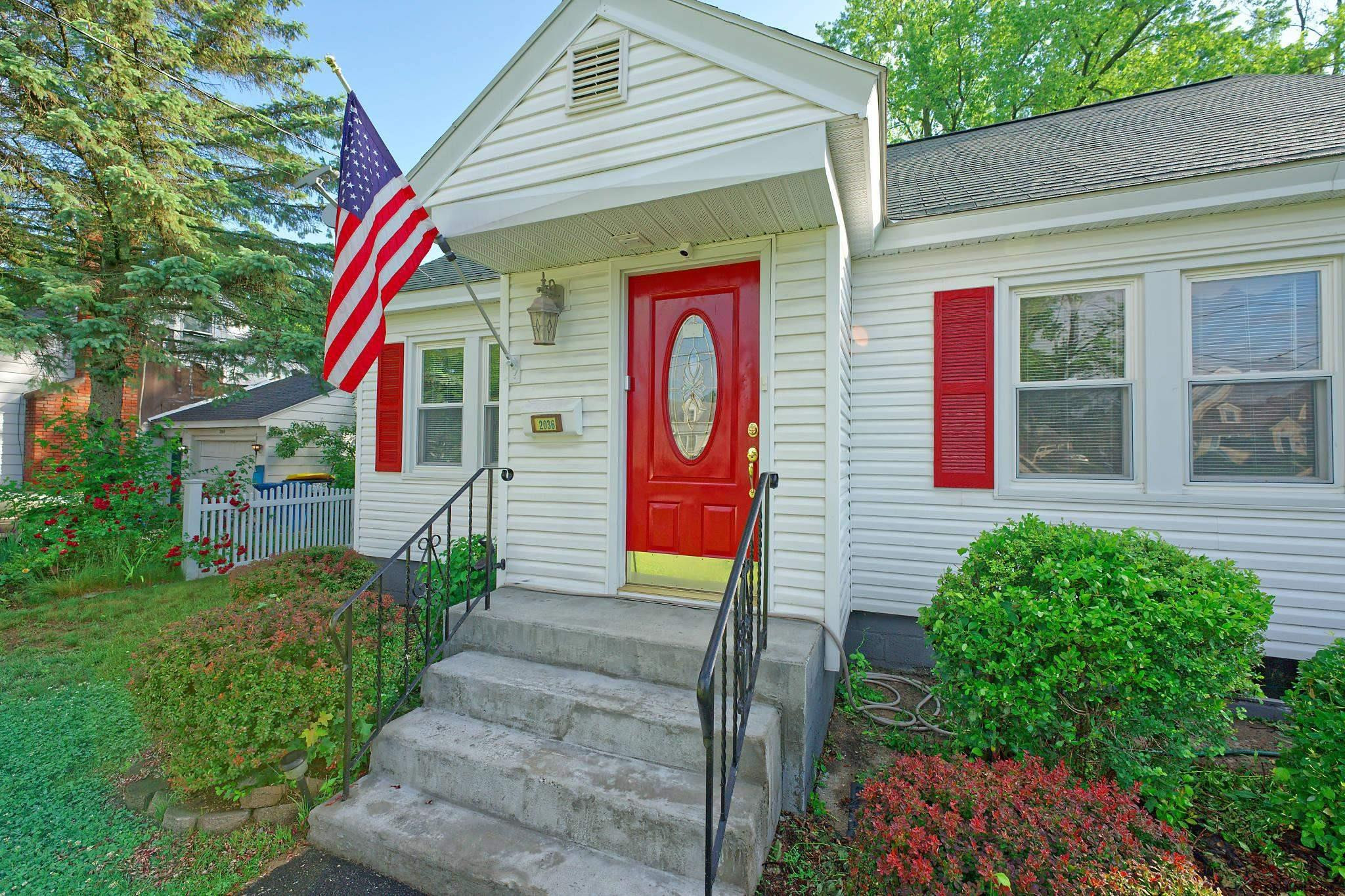 2036 Cardiff Road Rotterdam, NY 12303 - Photo 4 of 31 Photo 4