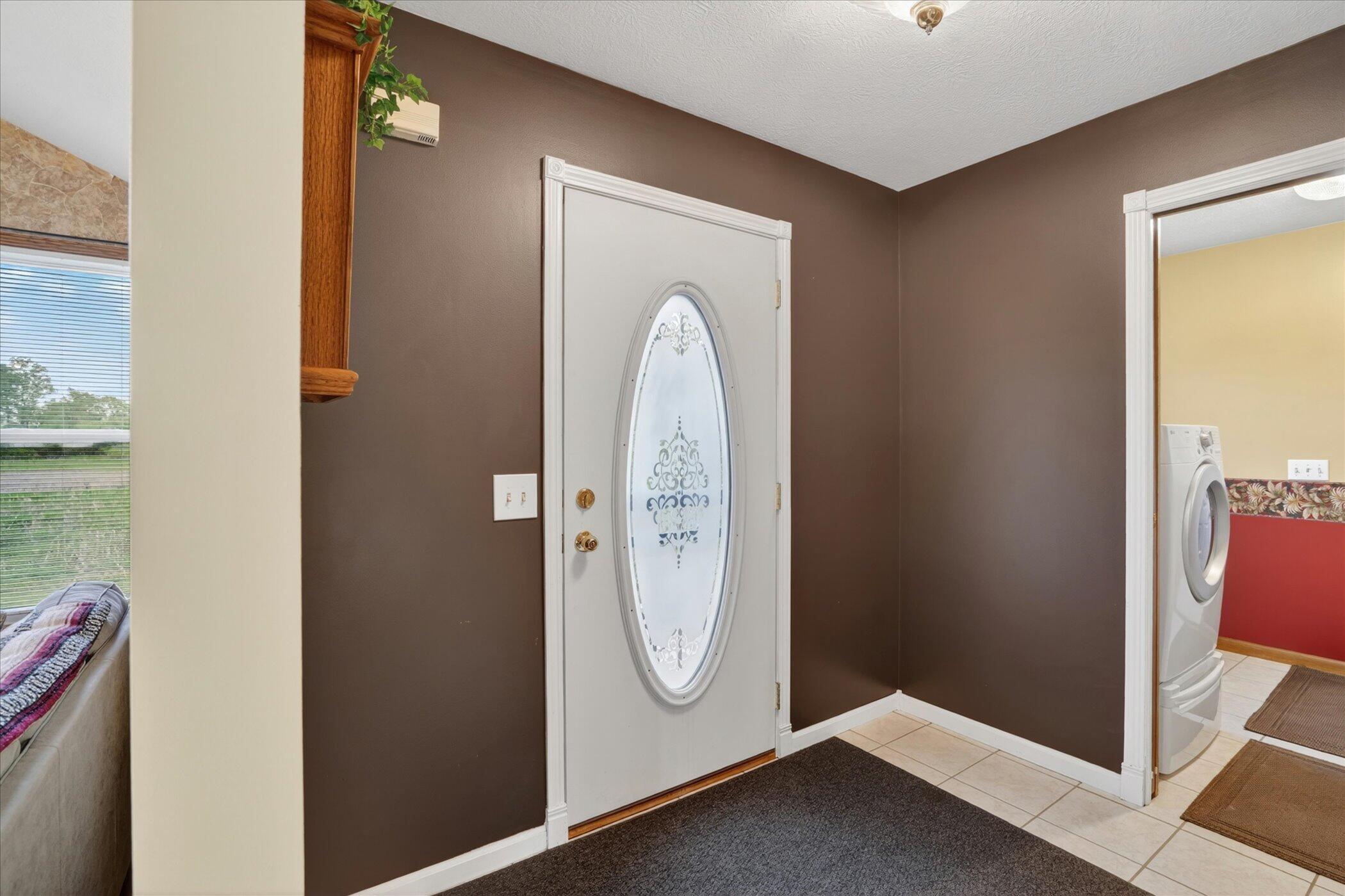 5569 South Corey Road Perry, MI 48872 - Photo 2 of 61 05-5569-S-Corey-Rd-Perry-MI-48872-Window