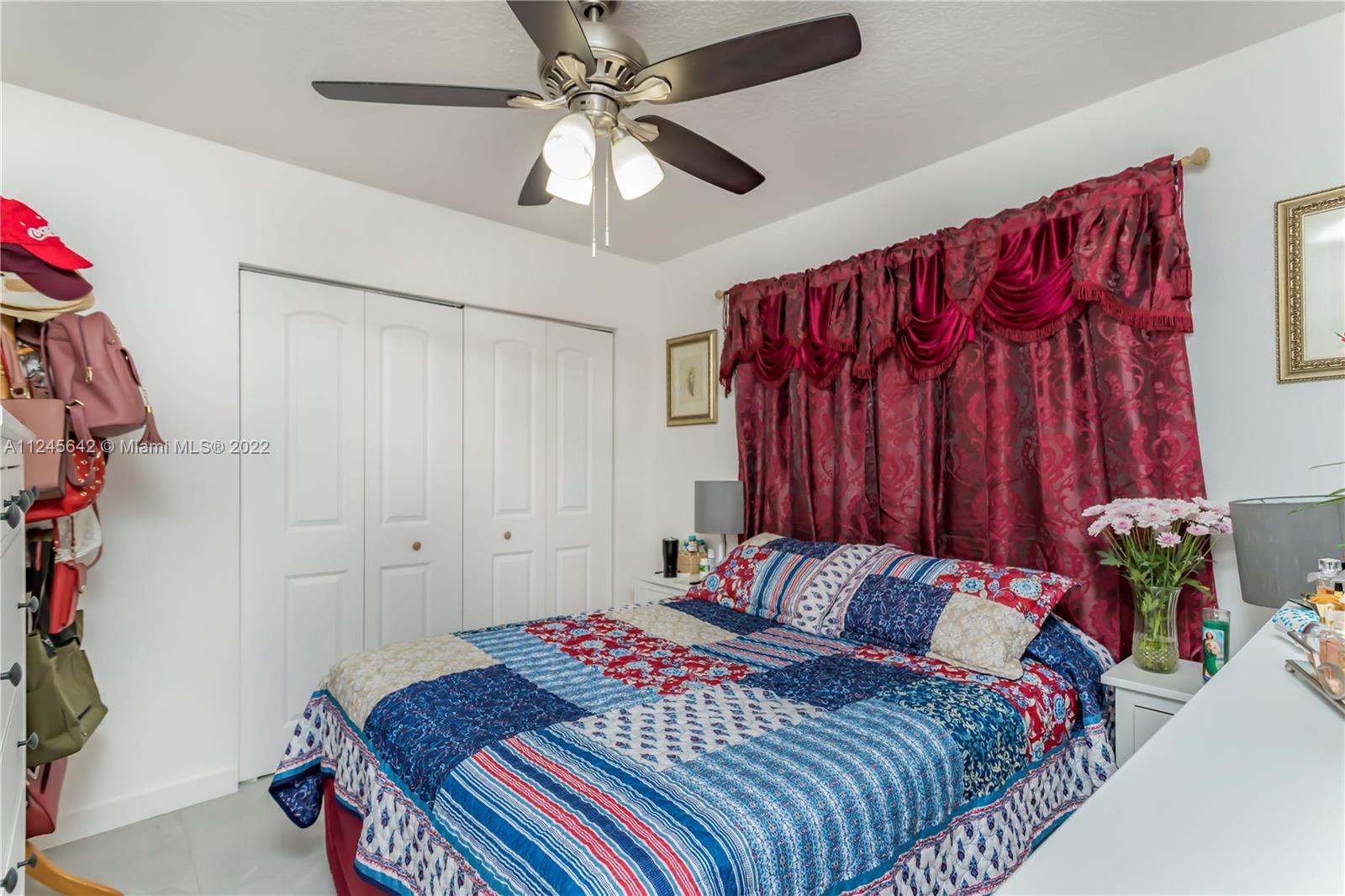 3423 West 75th Place Hialeah, FL 33018 - Photo 13 of 26