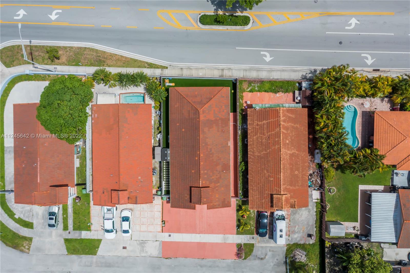 3423 West 75th Place Hialeah, FL 33018 - Photo 23 of 26