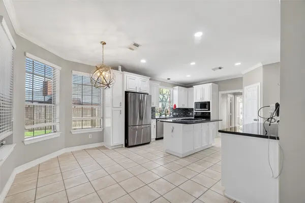 $560,000 | 4303 Noble Oak Trail, Houston, TX 77059