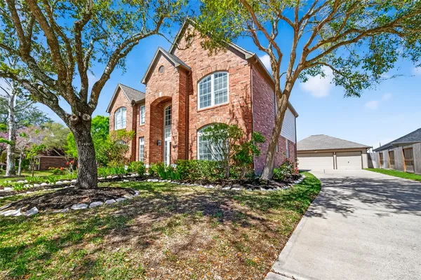 $560,000 | 4303 Noble Oak Trail, Houston, TX 77059