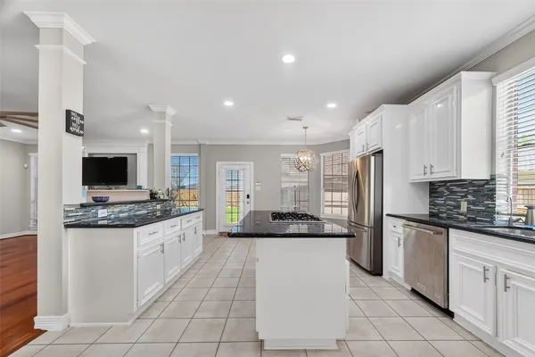 $560,000 | 4303 Noble Oak Trail, Houston, TX 77059