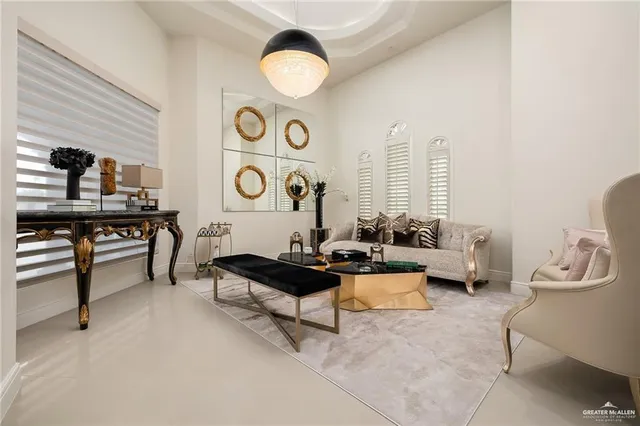 $1,900,000 | 702 West Moore Road, Pharr, TX 78577