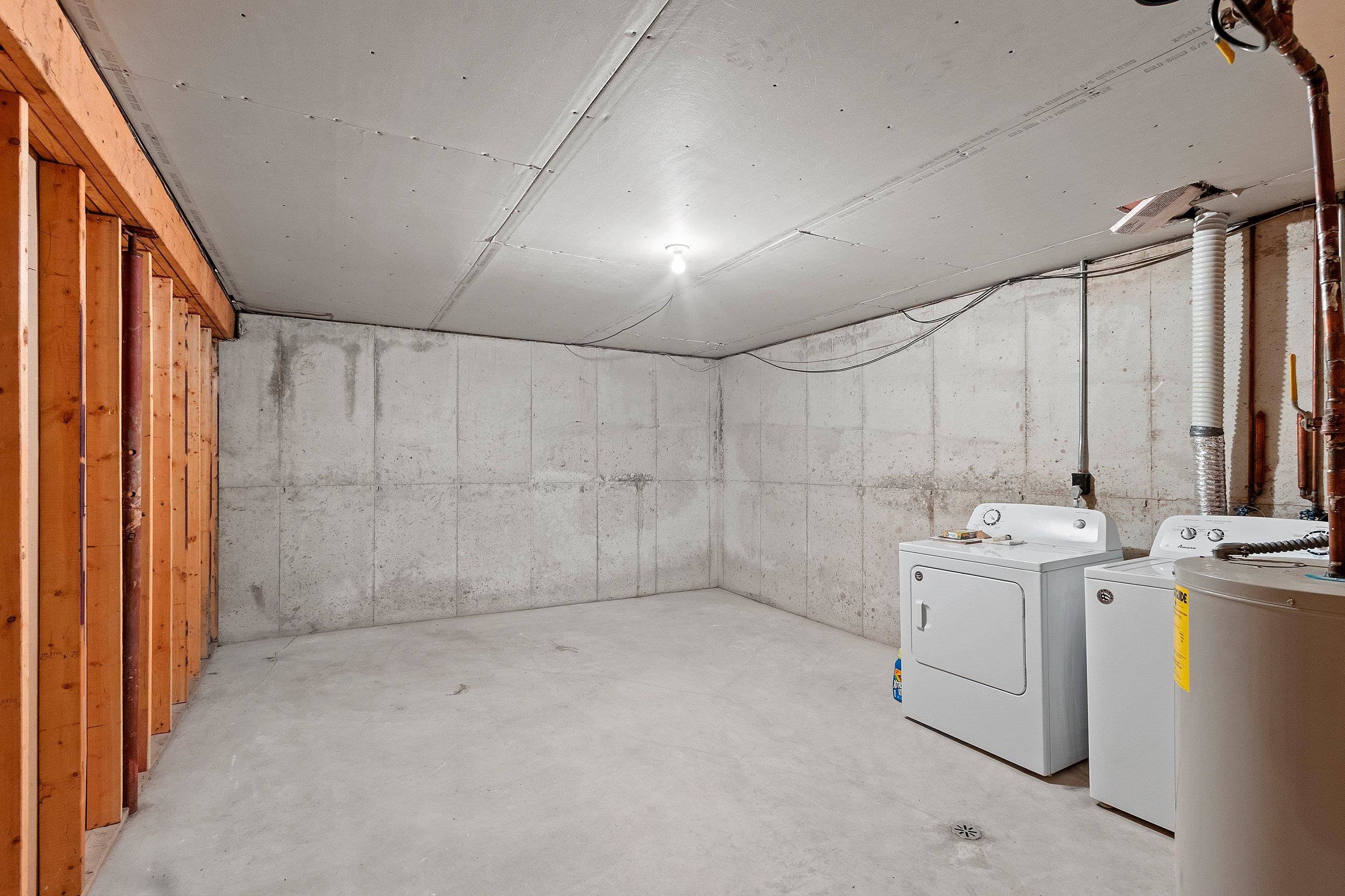 2409 Cedar Ridge, Unit C Green Bay, WI 54313 - Photo 20 of 27