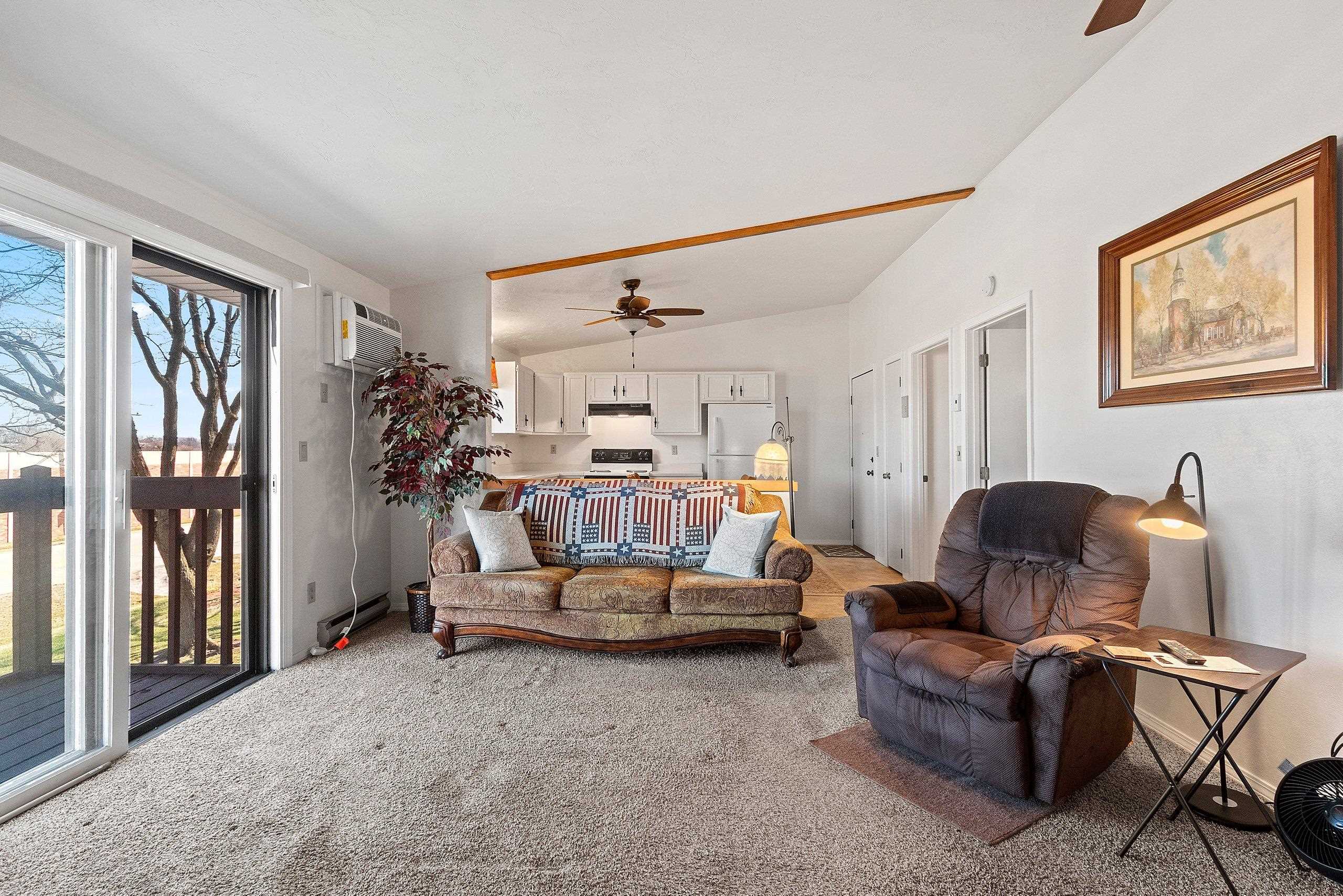 2409 Cedar Ridge, Unit C Green Bay, WI 54313 - Photo 6 of 27