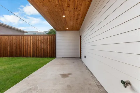 $749,900 | 1505 Holly Avenue, Dallas, TX 75204