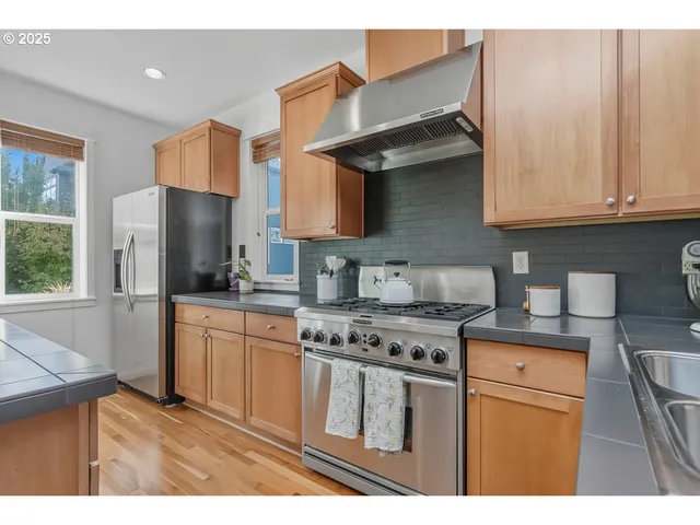 $525,000 | 8810 Southeast 12th Avenue, Portland, OR 97202
