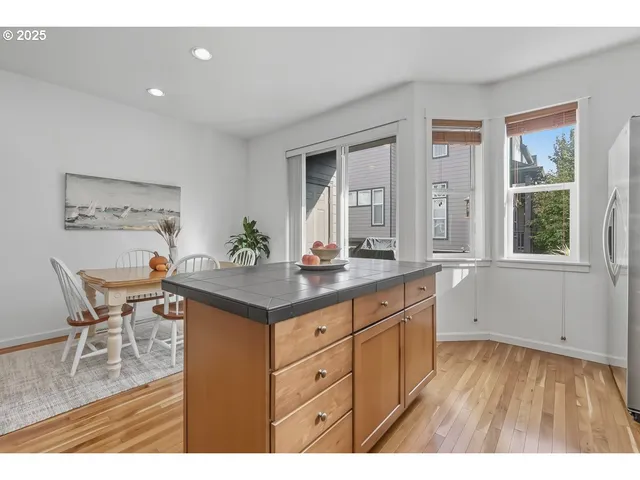 $525,000 | 8810 Southeast 12th Avenue, Portland, OR 97202