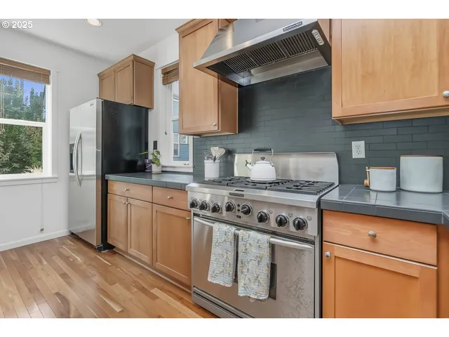 $525,000 | 8810 Southeast 12th Avenue, Portland, OR 97202