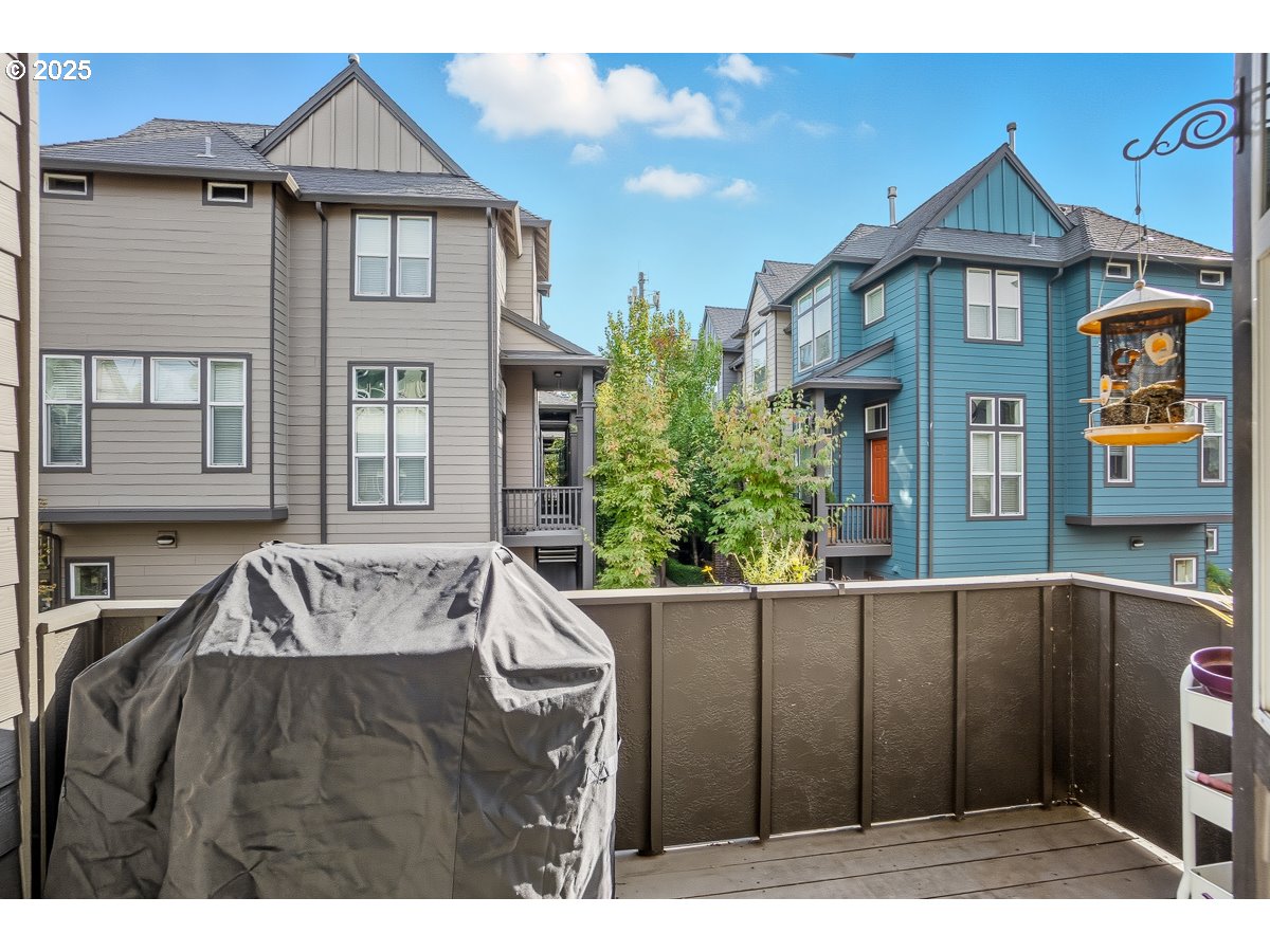 8810 Southeast 12th Avenue Portland, OR 97202 - Photo 23 of 47 a view of outdoor space yard and balcony