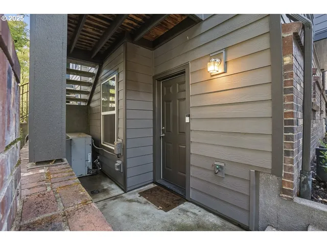 $525,000 | 8810 Southeast 12th Avenue, Portland, OR 97202