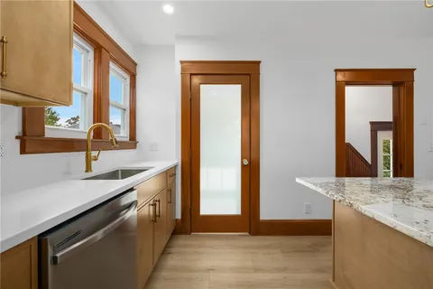 $479,900 | 26 Welfare Avenue, Cranston, RI 02910