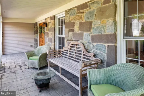 a view of entryway