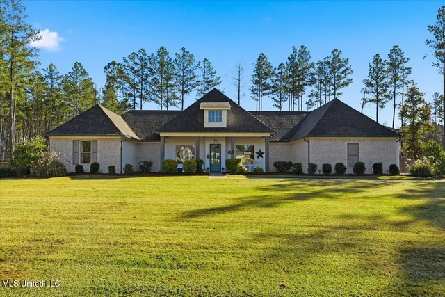 $575,000 | 173 Fallen Oaks Drive, Brandon, MS 39047