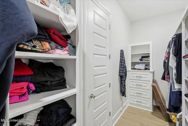 $570,000 | 173 Fallen Oaks Drive, Brandon, MS 39047