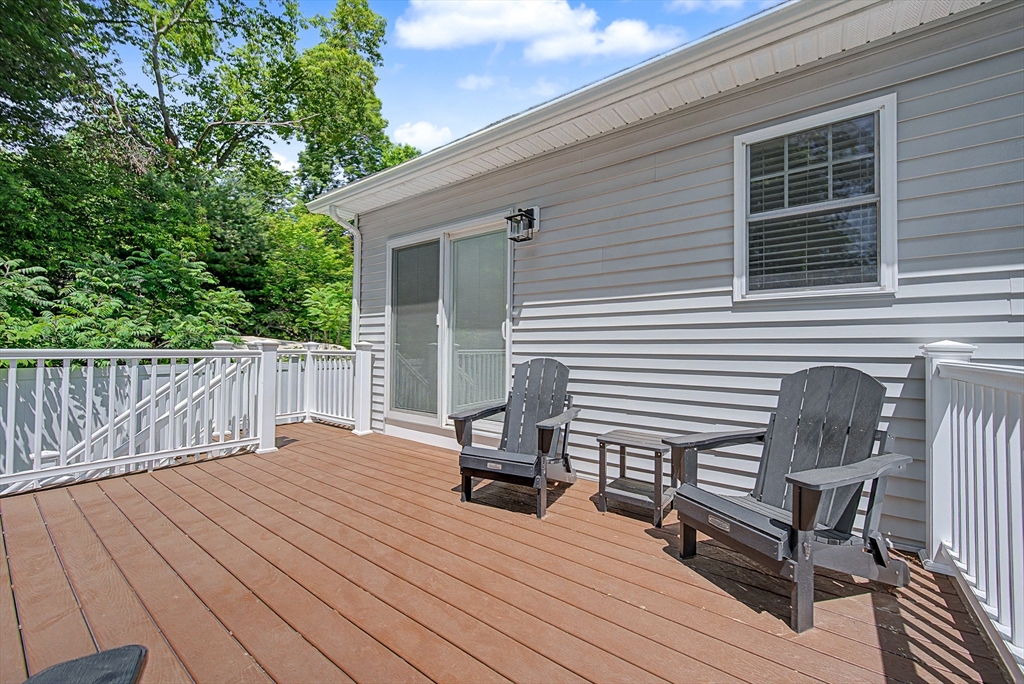7 Cadman Street Worcester, MA 01604 - Photo 38 of 42